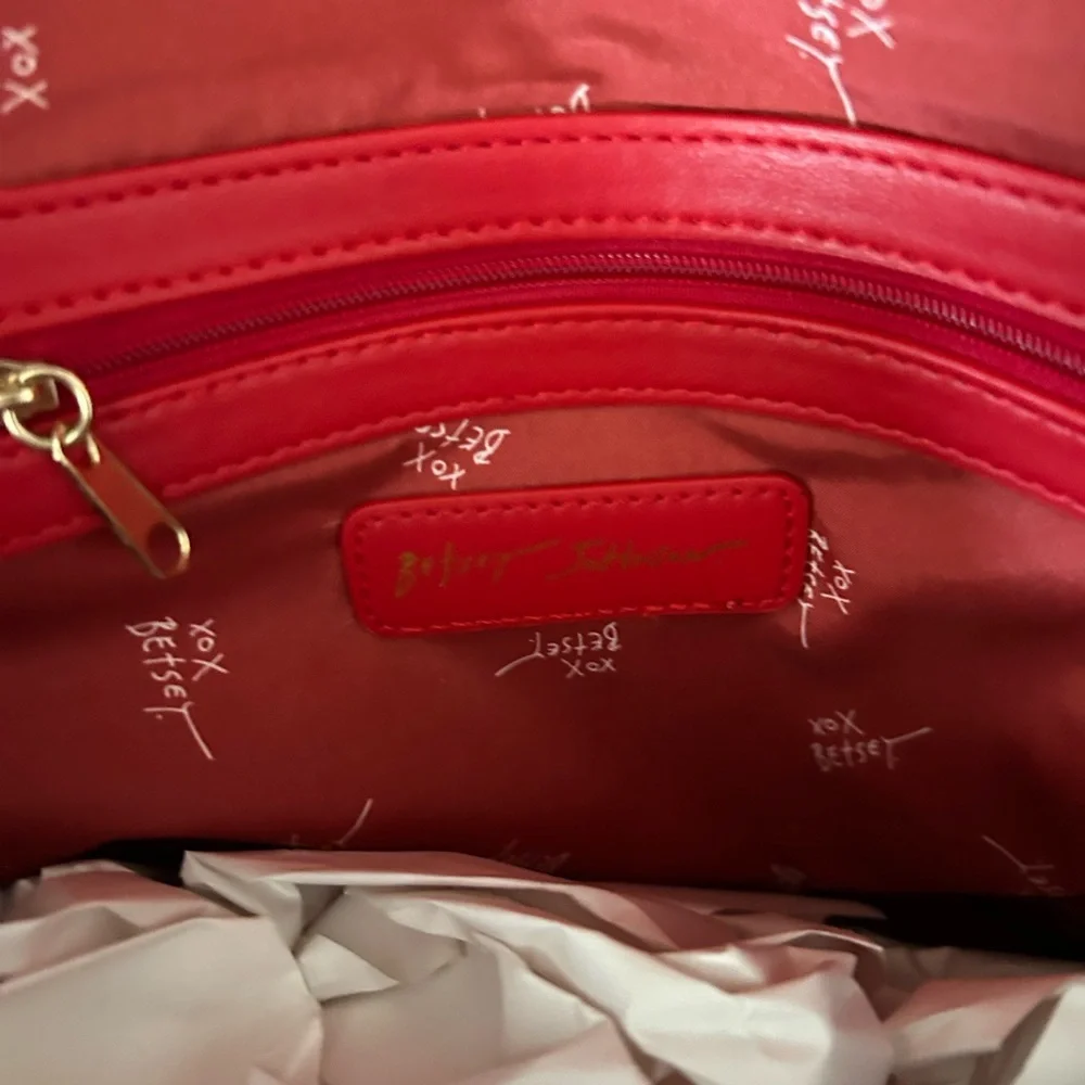 NWT-BESTY JOHNSON Red Quilted Heart Shoulder Bag Studded Straps
